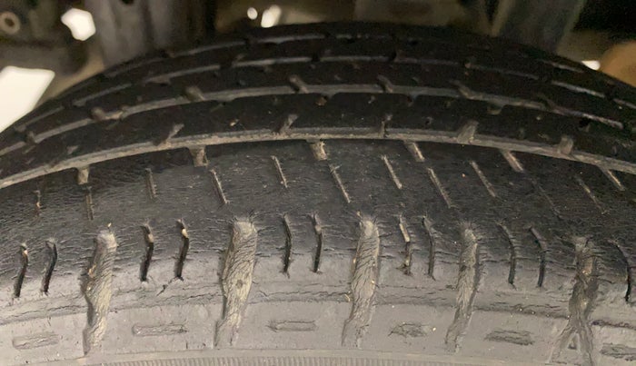2016 Maruti Alto K10 VXI AMT, Petrol, Automatic, 67,493 km, Right Rear Tyre Tread