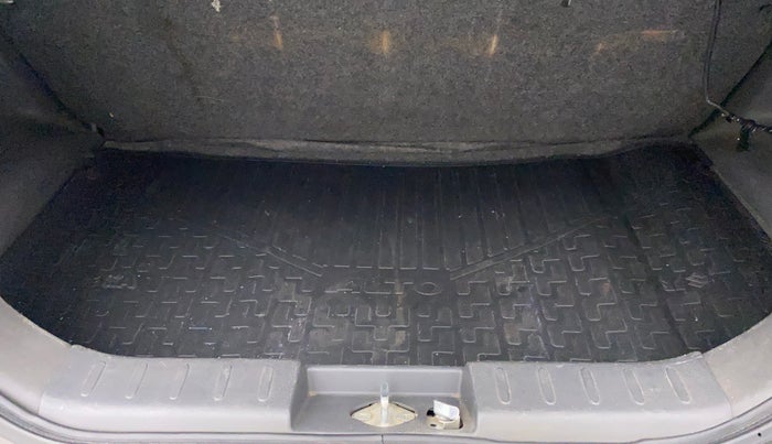 2016 Maruti Alto K10 VXI AMT, Petrol, Automatic, 67,493 km, Boot Inside