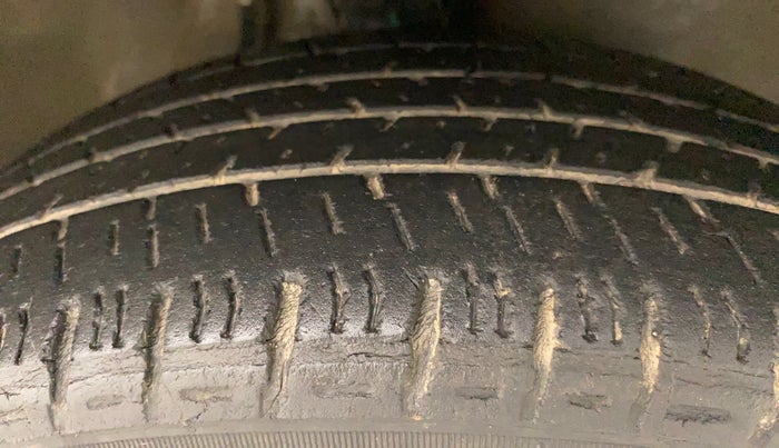 2016 Maruti Alto K10 VXI AMT, Petrol, Automatic, 67,493 km, Right Front Tyre Tread