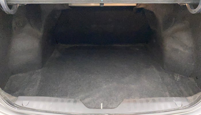 2018 Maruti Ciaz ZETA 1.4  AT PETROL, Petrol, Automatic, 1,19,997 km, Boot Inside