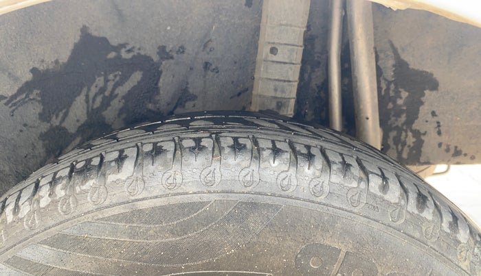 2020 Datsun Go Plus T(O), Petrol, Manual, 67,998 km, Left Rear Tyre Tread