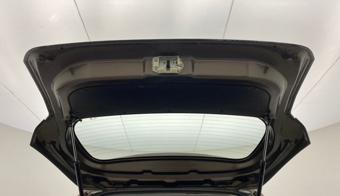 2017 Maruti Wagon R 1.0 VXI+ (O) MT, Petrol, Manual, 37,919 km, Boot Door Open