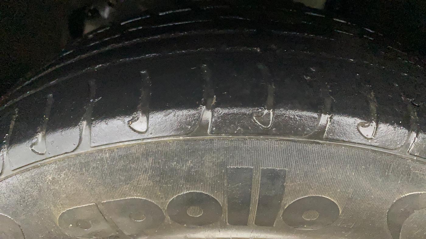 2019 Nissan Kicks XL 1.5, Petrol, Manual, 63,751 km, Left Front Tyre Tread