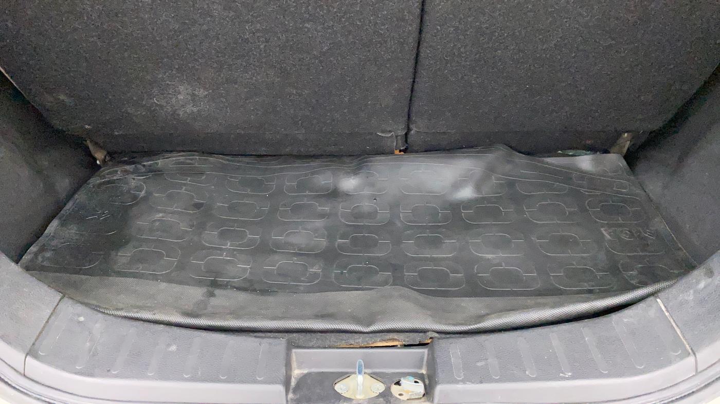 2015 Maruti Wagon R 1.0 LXI, Petrol, Manual, 20,290 km, Boot Inside