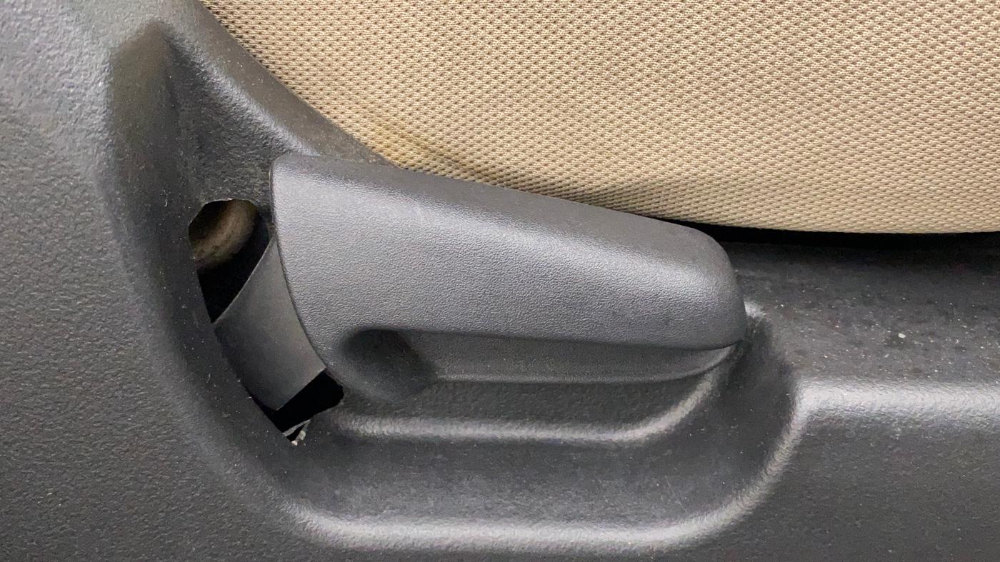 2015 Maruti Wagon R 1.0 LXI, Petrol, Manual, 20,290 km, Driver Side Adjustment Panel