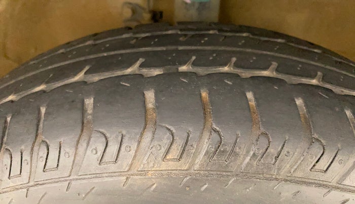 2015 Maruti Wagon R 1.0 LXI, Petrol, Manual, 20,290 km, Right Front Tyre Tread