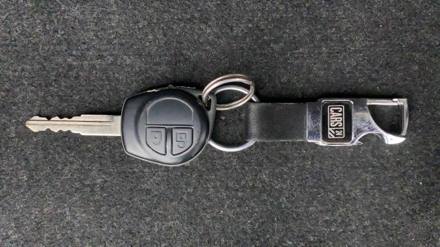 2015 Maruti Wagon R 1.0 LXI, Petrol, Manual, 20,290 km, Key Close Up