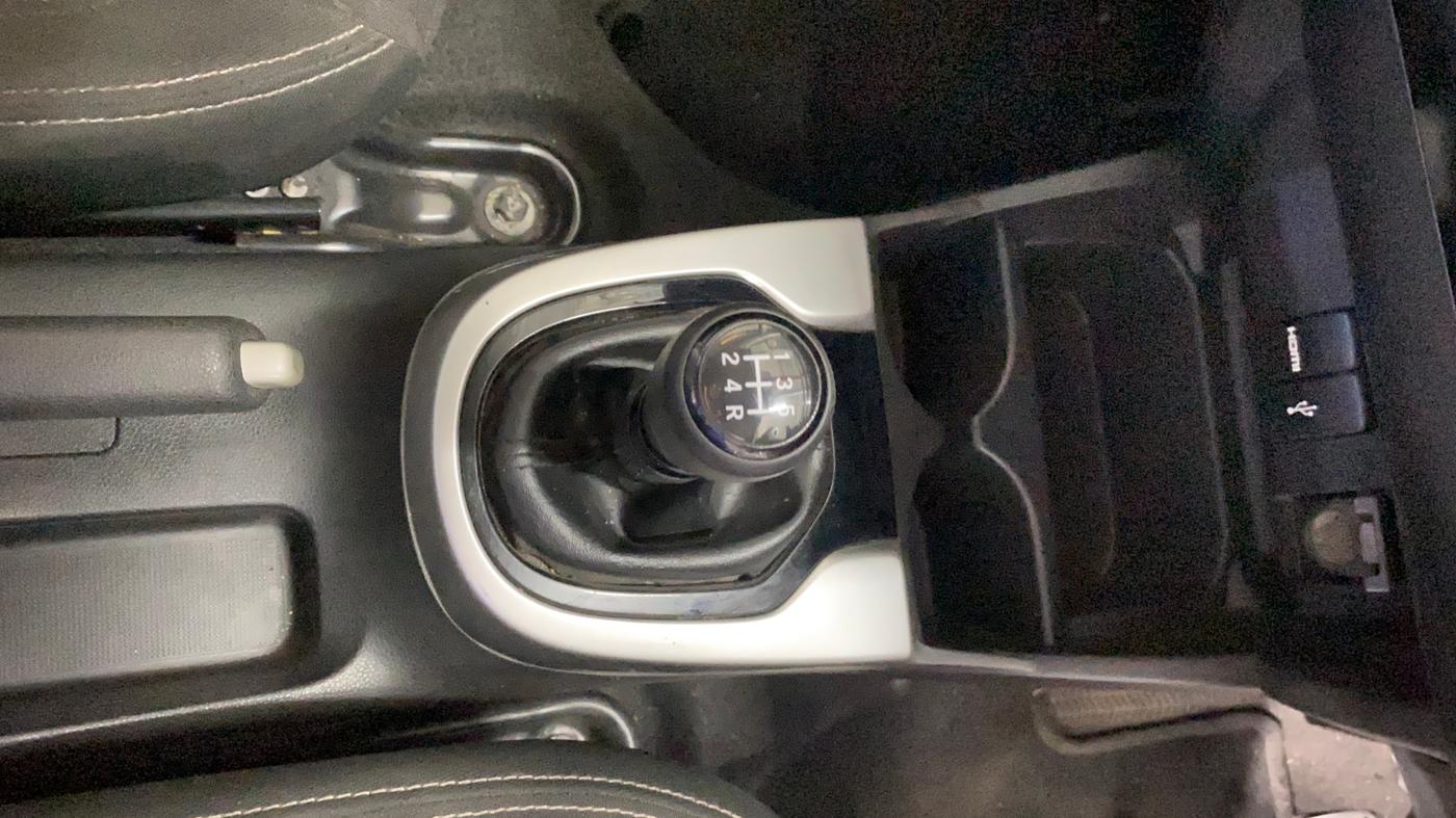 2017 Honda WR-V 1.2L I-VTEC VX MT, Petrol, Manual, 22,626 km, Gear Lever
