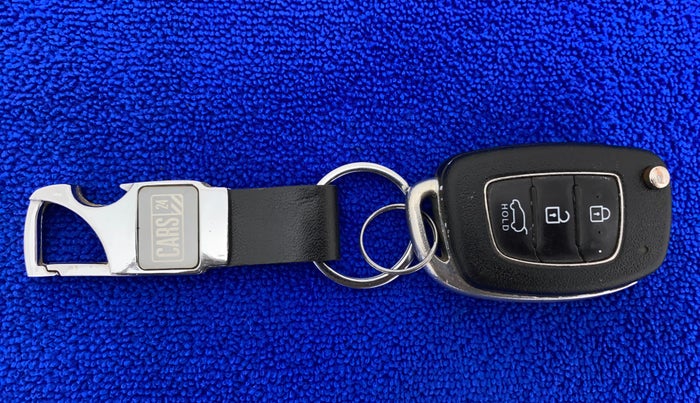 2015 Hyundai Elite i20 MAGNA 1.2, CNG, Manual, 78,838 km, Key Close Up