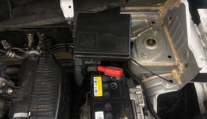 2022 Renault Kwid RXT 1.0 AMT, Petrol, Automatic, 56,209 km, Engine View - Left