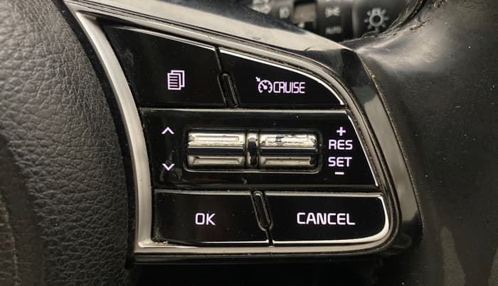 2021 KIA SELTOS HTX 1.5 PETROL DUAL TONE, Petrol, Manual, 1,36,512 km, Adaptive Cruise Control