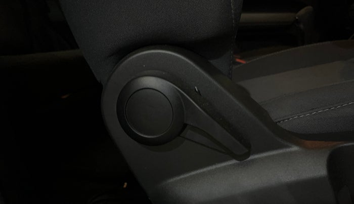 2025 Tata PUNCH Adventure Plus AMT, Petrol, Automatic, 2,644 km, Driver Side Adjustment Panel