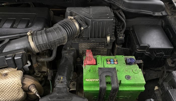 2019 Mahindra XUV300 W8 (O) 1.2 PETROL, Petrol, Manual, 82,849 km, Engine View - Left