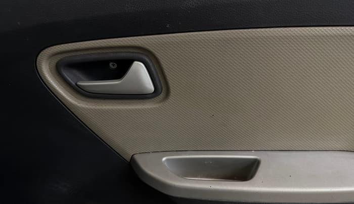 2015 Maruti Alto K10 VXI, Petrol, Manual, 28,036 km, Driver Side Door Panels Control