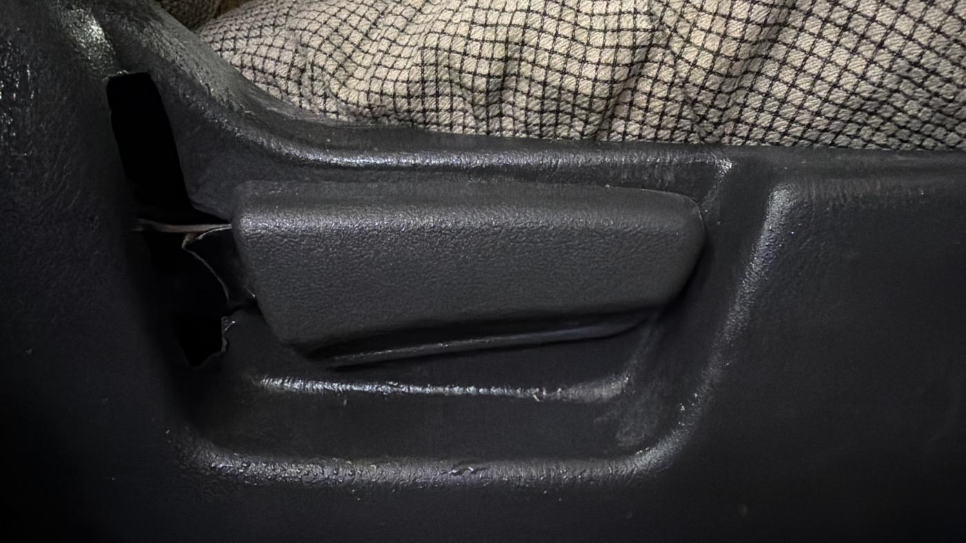 2015 Maruti Alto K10 VXI, Petrol, Manual, 28,036 km, Driver Side Adjustment Panel