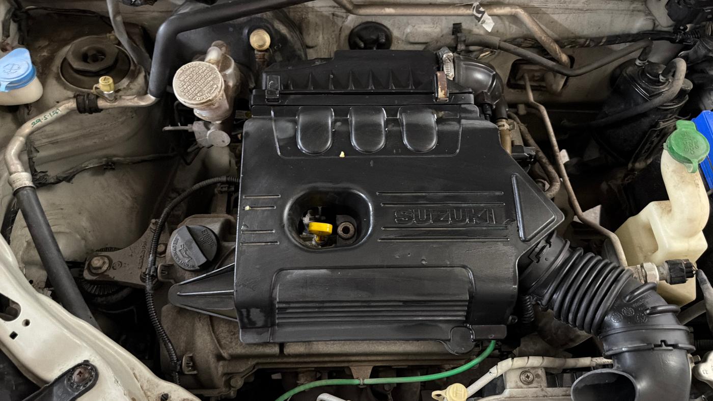 2015 Maruti Alto K10 VXI, Petrol, Manual, 28,036 km, Engine View - Right