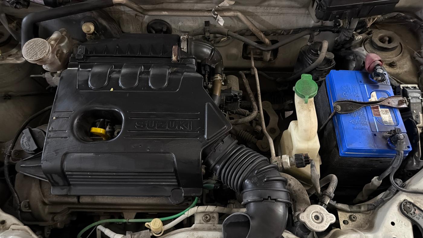 2015 Maruti Alto K10 VXI, Petrol, Manual, 28,036 km, Engine View - Left