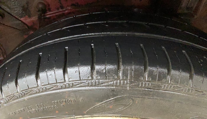 2017 Toyota Etios Liva VX, Petrol, Manual, 53,145 km, Left Rear Tyre Tread