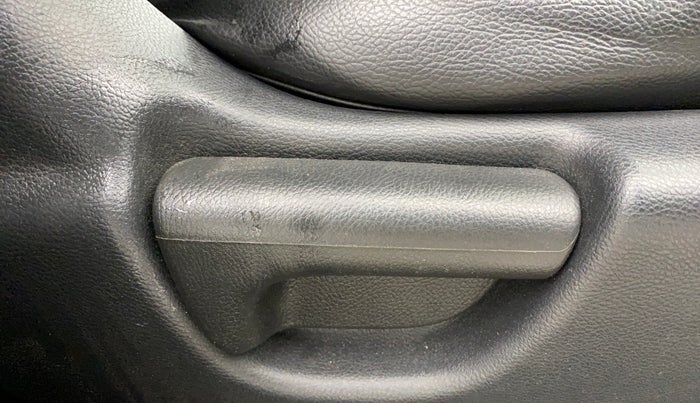 2020 Honda WR-V 1.2L I-VTEC VX MT, Petrol, Manual, 95,409 km, Driver Side Adjustment Panel