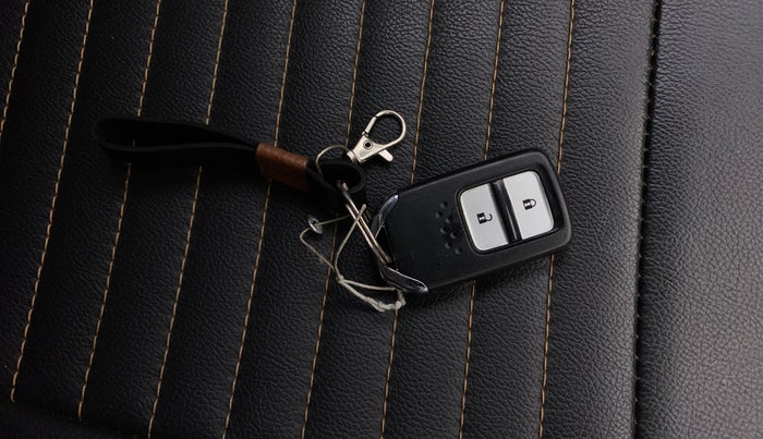 2020 Honda WR-V 1.2L I-VTEC VX MT, Petrol, Manual, 95,409 km, Key Close Up