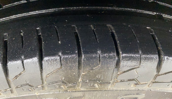 2020 Honda WR-V 1.2L I-VTEC VX MT, Petrol, Manual, 95,409 km, Right Front Tyre Tread