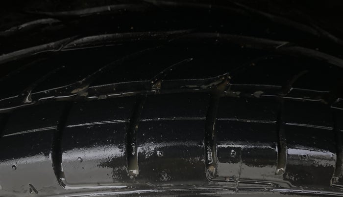 2015 Ford Ecosport TITANIUM 1.0L ECOBOOST (OPT), Petrol, Manual, 64,354 km, Right Rear Tyre Tread