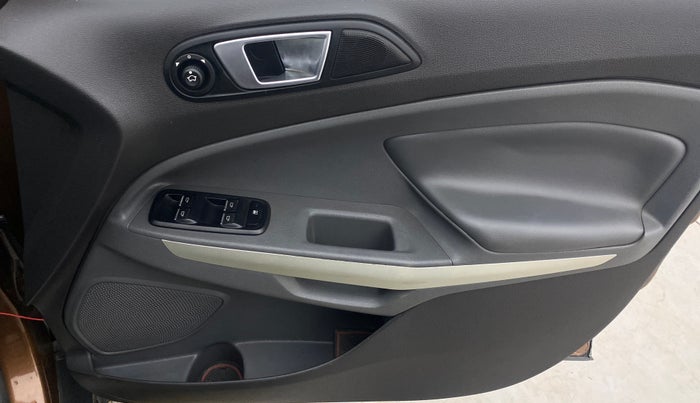 2015 Ford Ecosport TITANIUM 1.0L ECOBOOST (OPT), Petrol, Manual, 64,354 km, Driver Side Door Panels Control