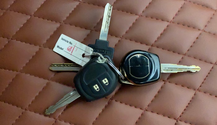 2015 Maruti Baleno DELTA PETROL 1.2, Petrol, Manual, 53,785 km, Key Close Up