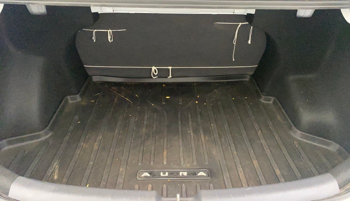 2025 Hyundai AURA SX PLUS 1.2 AMT, Petrol, Automatic, 11,939 km, Boot Inside