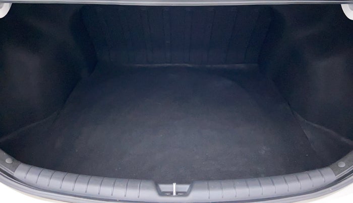 2018 Hyundai Verna 1.6 SX VTVT AT (O), Petrol, Automatic, 17,496 km, Boot Inside View