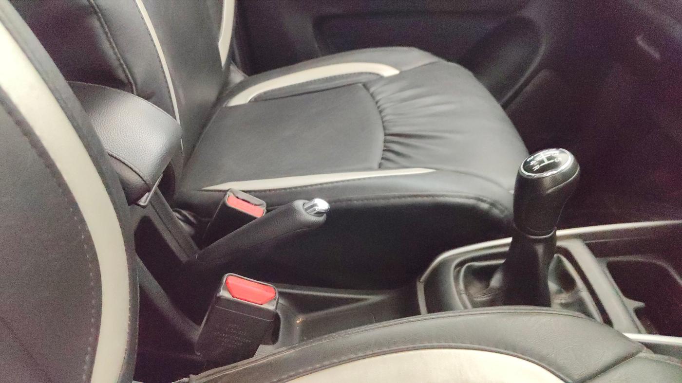2021 Maruti XL6 ZETA MT, Petrol, Manual, 1,50,160 km, Gear Lever