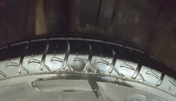 2021 Maruti XL6 ZETA MT, Petrol, Manual, 1,50,160 km, Right Rear Tyre Tread