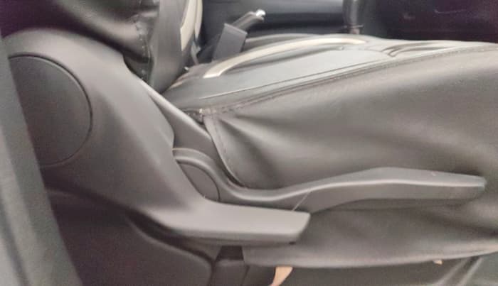 2021 Maruti XL6 ZETA MT, Petrol, Manual, 1,50,160 km, Driver Side Adjustment Panel