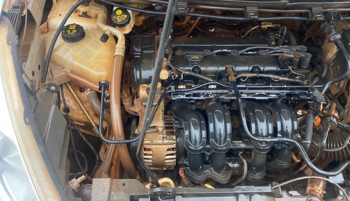 2016 Ford New Figo TITANIUM 1.2 PETROL MT, Petrol, Manual, 96,685 km, Engine View - Right