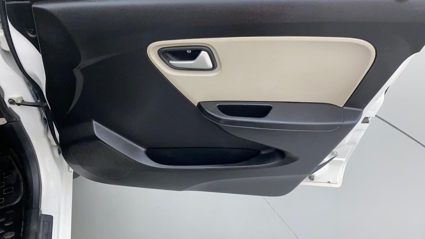2020 Maruti Alto LXI, Petrol, Manual, 23,657 km, Driver Side Door Panels Control