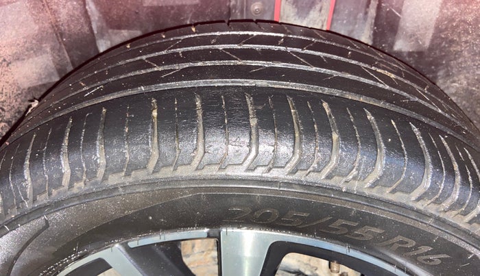 2022 Skoda SLAVIA STYLE 1.0L TSI AT, Petrol, Automatic, 37,073 km, Left Rear Tyre Tread