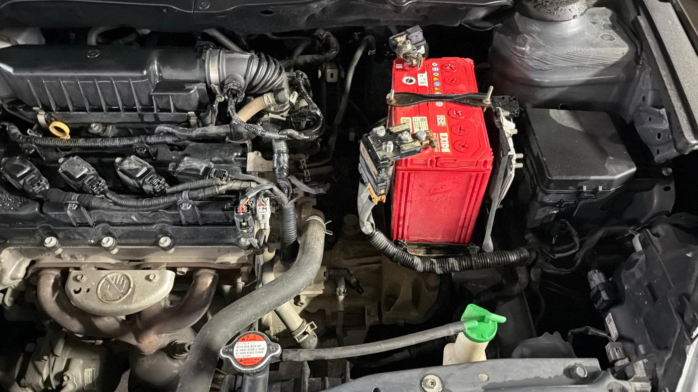2019 Maruti Ciaz ALPHA 1.5 SHVS PETROL, Petrol, Manual, 1,05,643 km, Engine View - Left