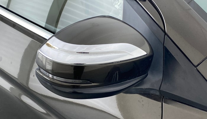 2019 Honda City 1.5L I-VTEC ZX CVT, Petrol, Automatic, 86,979 km, Right rear-view mirror - Minor scratches
