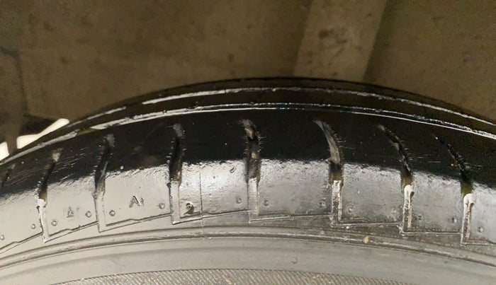 2020 Hyundai NEW SANTRO MAGNA CNG, CNG, Manual, 45,832 km, Right Rear Tyre Tread