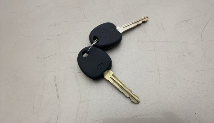 2020 Hyundai NEW SANTRO MAGNA CNG, CNG, Manual, 45,832 km, Key Close Up