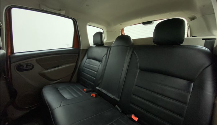 2016 Renault Duster RXL AMT 110 PS, Diesel, Automatic, 1,69,249 km, Right Side Rear Door Cabin