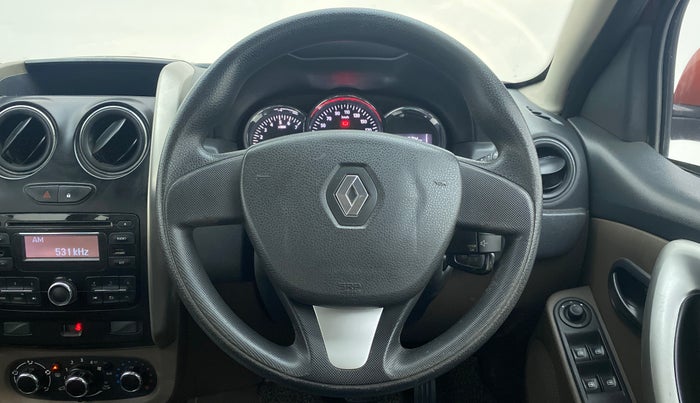 2016 Renault Duster RXL AMT 110 PS, Diesel, Automatic, 1,69,249 km, Steering Wheel Close Up