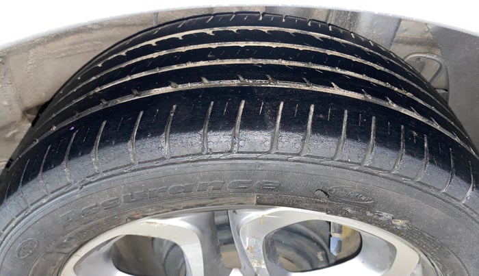 2020 Hyundai Elite i20 ASTA 1.2 (O), Petrol, Manual, 63,352 km, Left Rear Tyre Tread