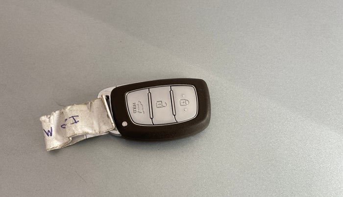 2020 Hyundai Elite i20 ASTA 1.2 (O), Petrol, Manual, 63,352 km, Key Close Up