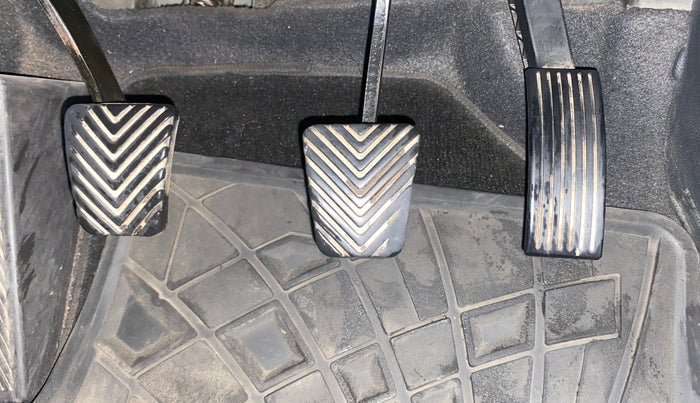 2020 Hyundai Elite i20 ASTA 1.2 (O), Petrol, Manual, 63,352 km, Pedals