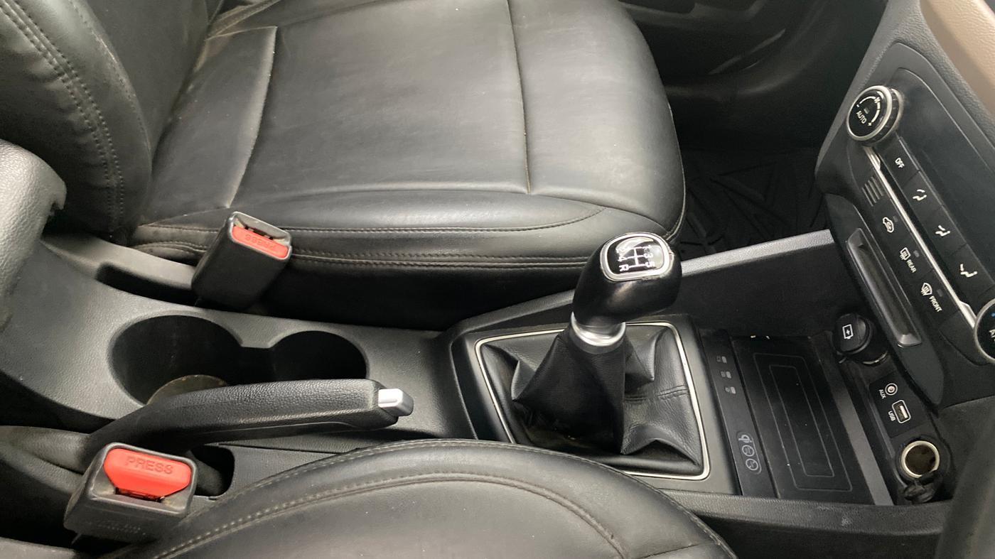 2020 Hyundai Elite i20 ASTA 1.2 (O), Petrol, Manual, 63,352 km, Gear Lever
