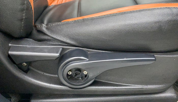 2018 Tata TIAGO NRG PETROL, CNG, Manual, 25,907 km, Driver Side Adjustment Panel