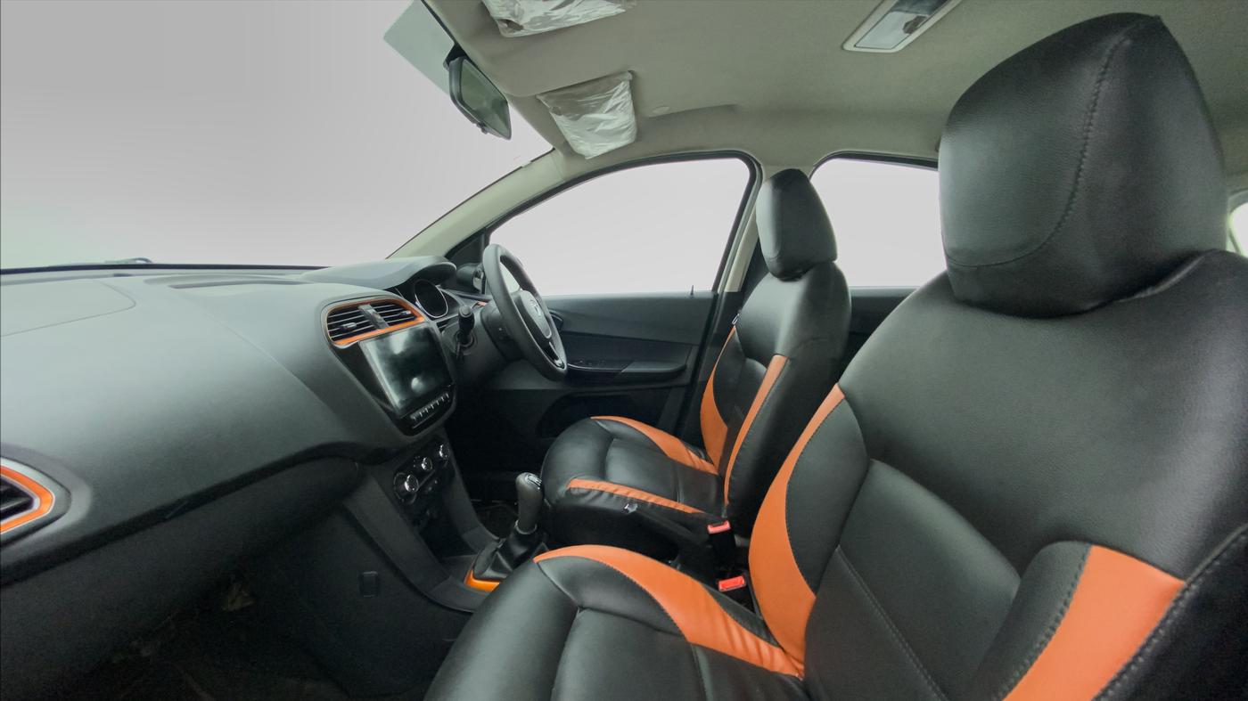 2018 Tata TIAGO NRG PETROL, CNG, Manual, 25,907 km, Right Side Front Door Cabin