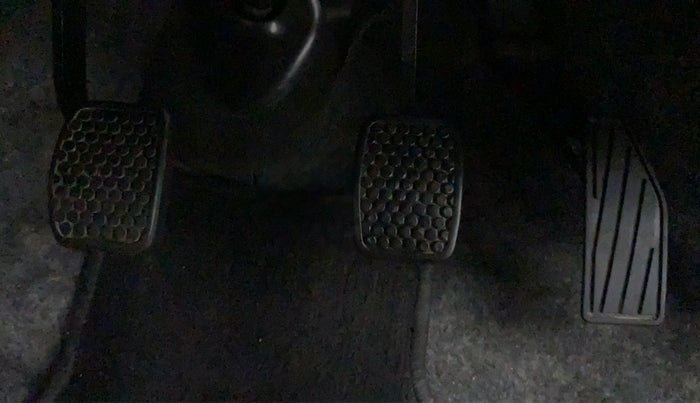 2018 Maruti Alto K10 VXI P, Petrol, Manual, 8,111 km, Pedals