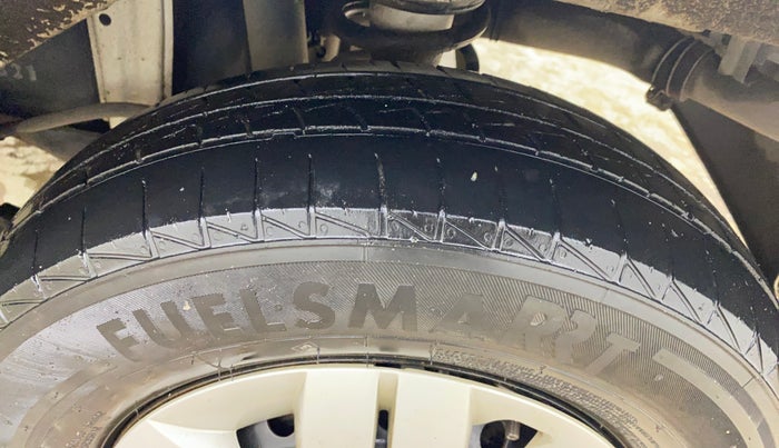 2021 Maruti Alto LXI CNG, CNG, Manual, 36,648 km, Left Rear Tyre Tread